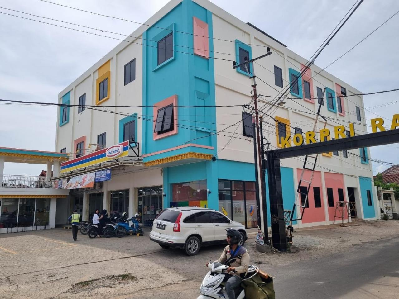 Slara Hostel Syariah Bandar Lampung Exterior foto